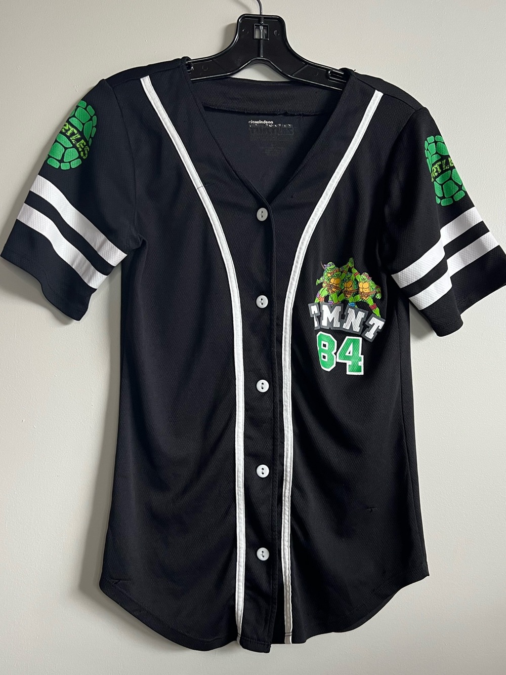 TMNT Ninja Turtles 84 Baseball Jersey Button Front Graphic Shirt Women’s Medium